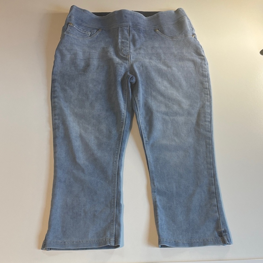 Women's Light Blue Jeans